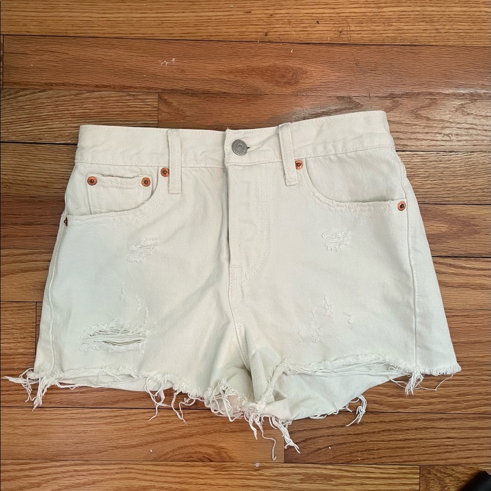 Levi’s 501 White Denim Shorts 25